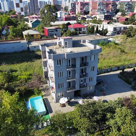 Femily Hotel In Batumi Mareti Str 2 Exterior foto